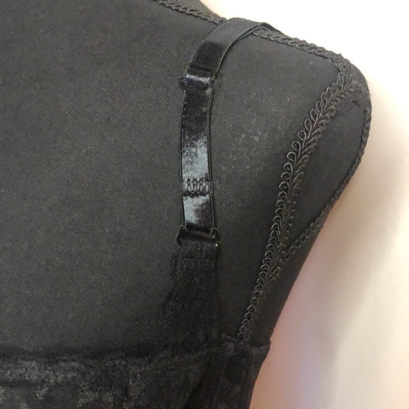 LILYETTE black lace Size 38 D comfort lace minimizer bra. - Picture 4 of 9